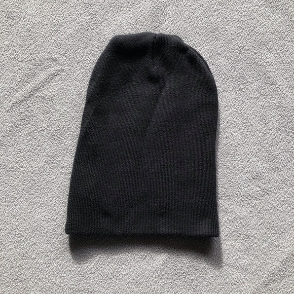 Toque - Picture 2 of 2